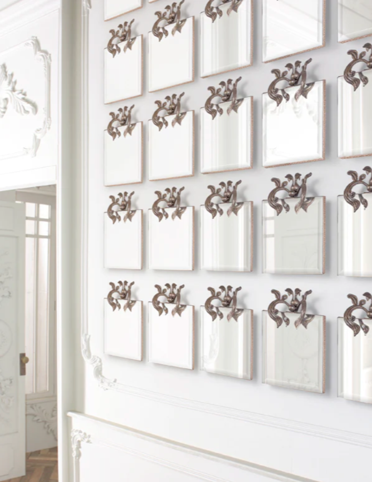 Massini Mirror