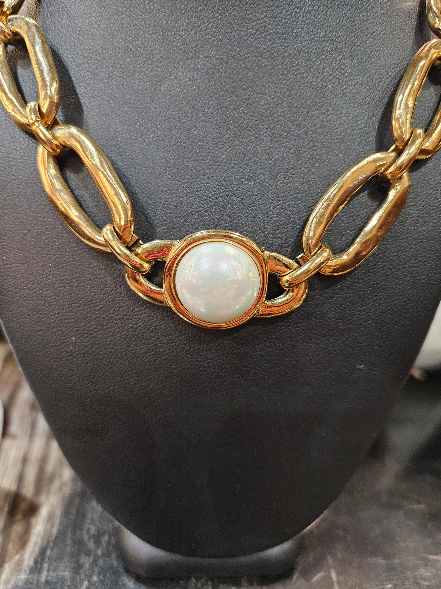 Ovni Pearl & Gold Necklace - UNO